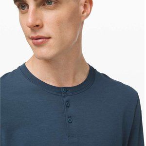 Lululemon Mens 5 Year Henley - Large